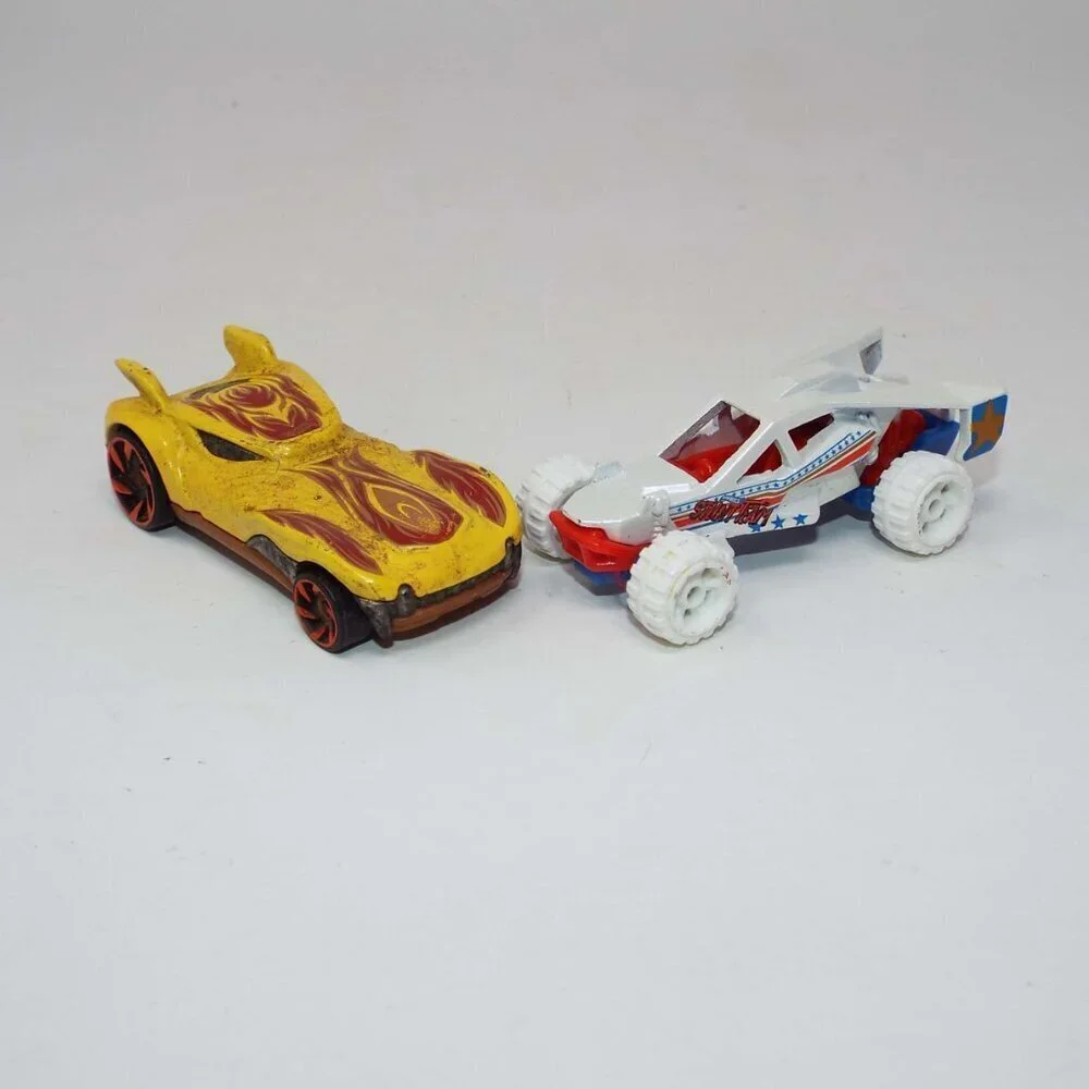 10 Pc Hot Wheels Bundle #195